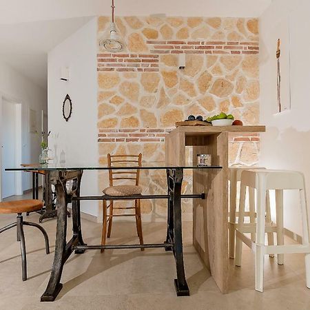 Arka Trogir apartments Seget Vranjica Exteriör bild