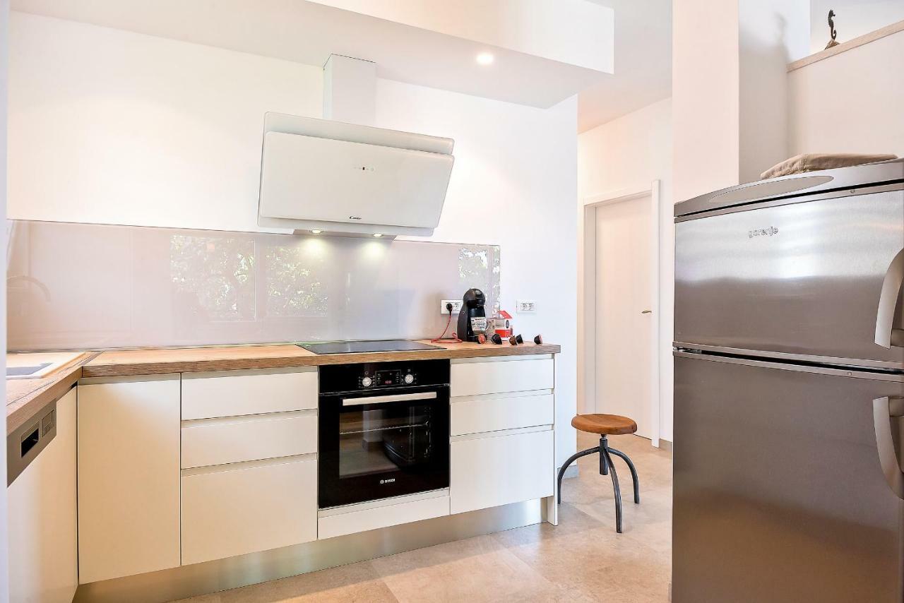 Arka Trogir apartments Seget Vranjica Exteriör bild